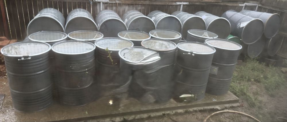 Butoaie metalice ca noi