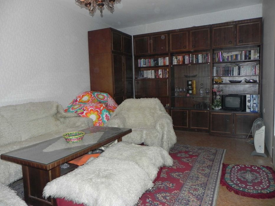 Продава се Тристаен апартамент в Русе, Дружба 2 - 136 кв.м за 640 €/кв.м - Снимка #1