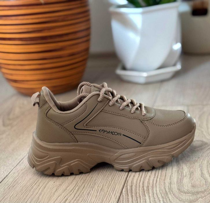 Маратонки кожени  в бяло и кафяво