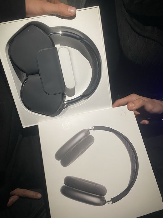 AirPods max продам срочно