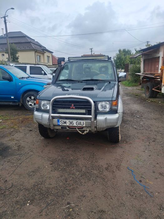 Mitsubishi pajero