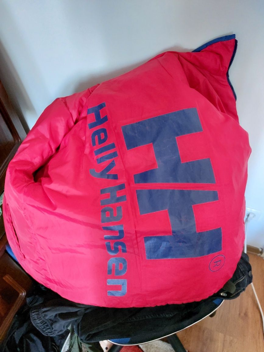 Geaca  iarnă, marca Helly Hansen, mărimea 48-50, stare bună