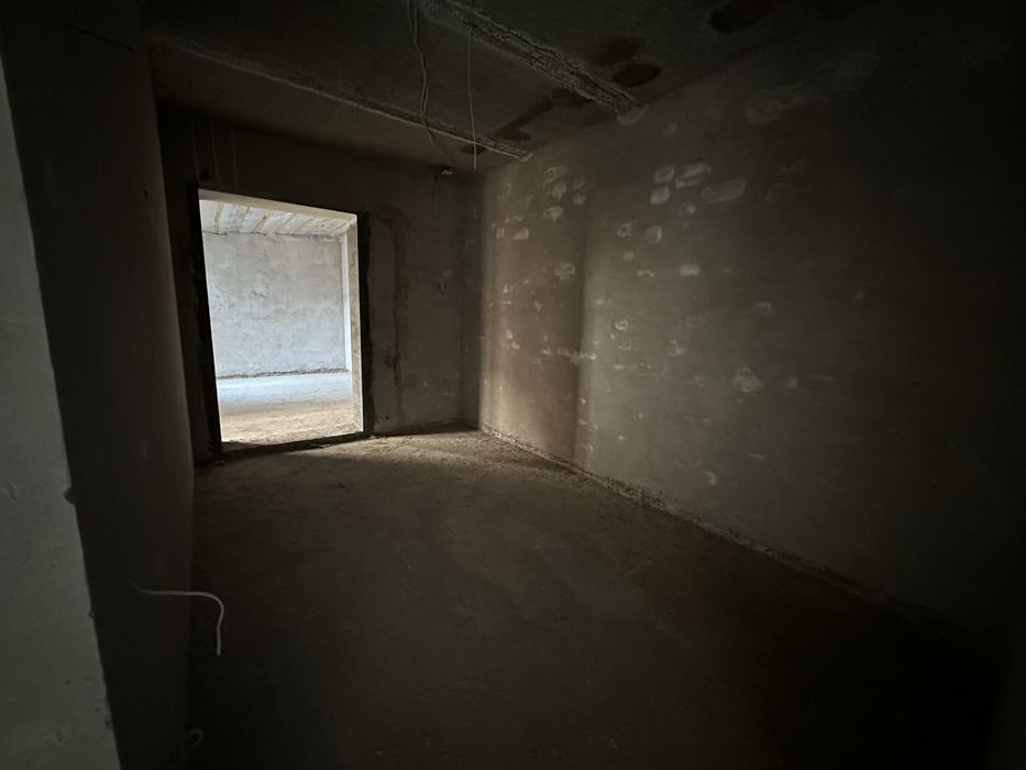 Коттедж сотилади 200кв.м пишган гиштдан солинган киёт махалласинда