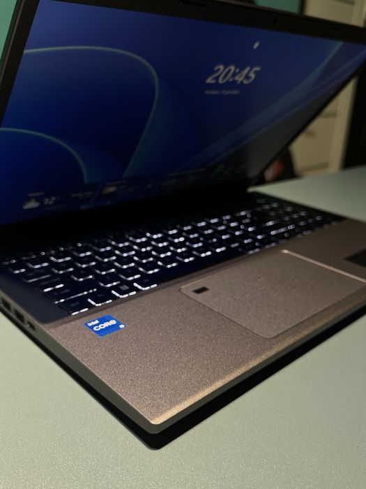 A515-57 с i5-12450H, 16 GB RAM, SSD 512 GB.