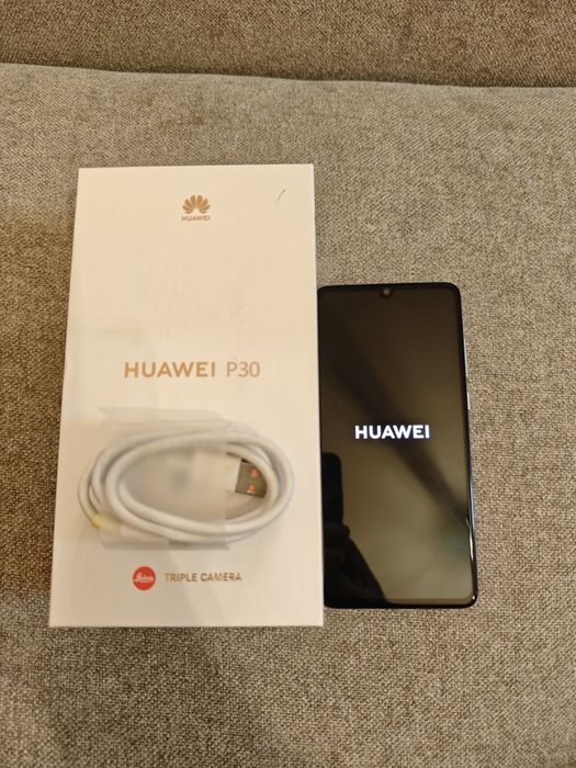 Huawei P30 продавам