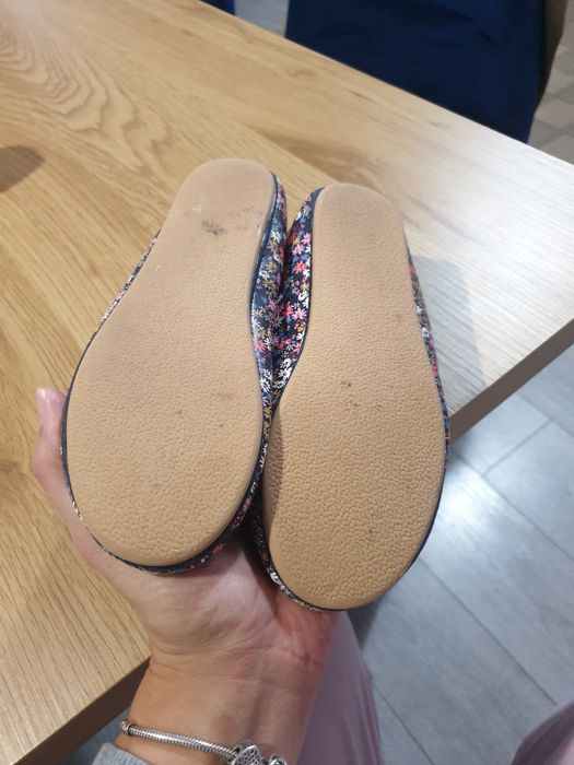 Sneakers Ecco, pantofi balerini H&M marimea 32