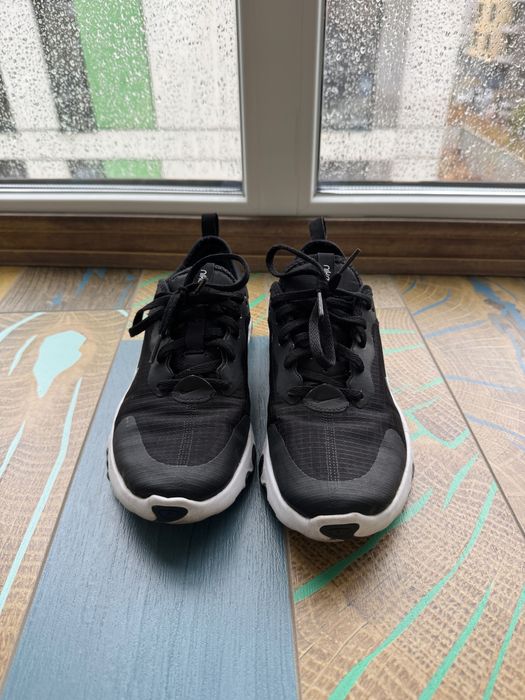 Маратонки Nike Renew
