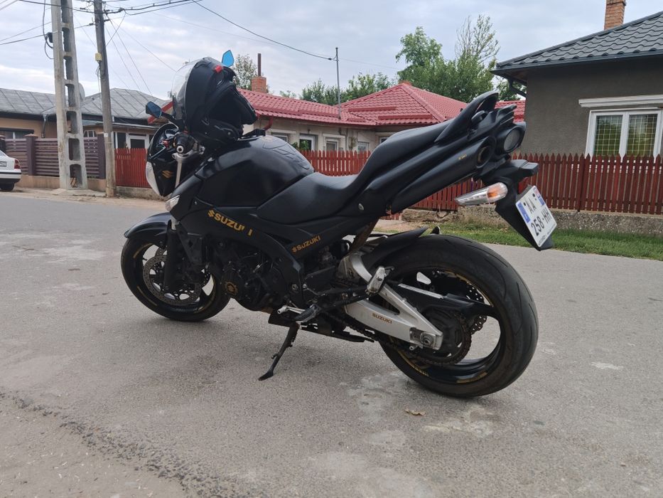 Vând sau schimb Suzuki GSR 600 pe injecție