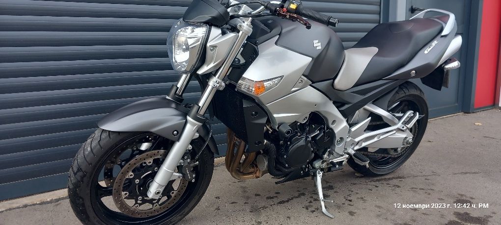Suzuki GSR 600 2006 г.