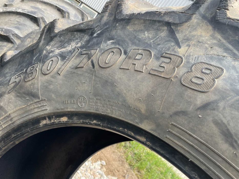 OCAZIE 580/70r38 anvelope second hand pt tractor international