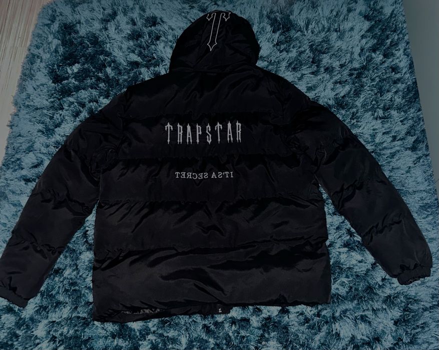 Trapstar puffer яке
