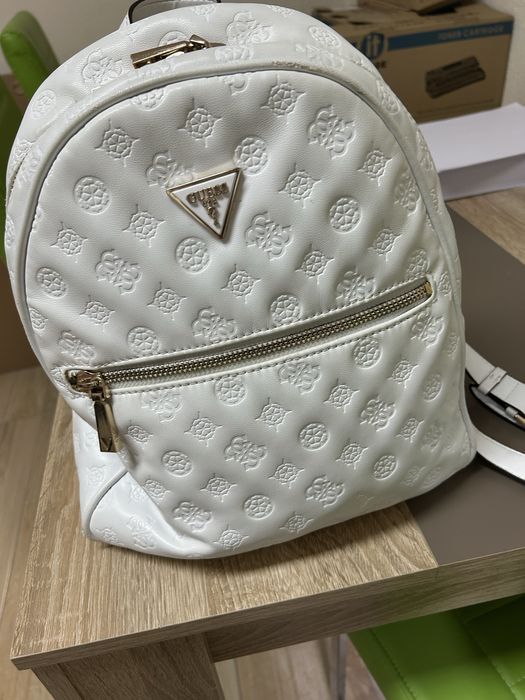 Оригинална раница guess
