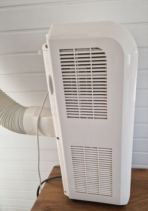 Aer condiționat mobil Budget – 8000 BTU, clasa A, pentru până la 65 m²