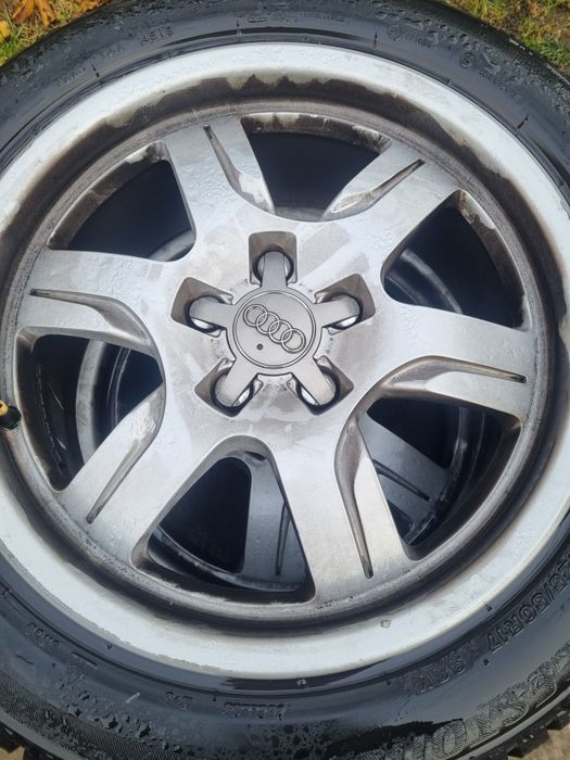 4 genți de audi cu anvelope de iarnă 225/50/17