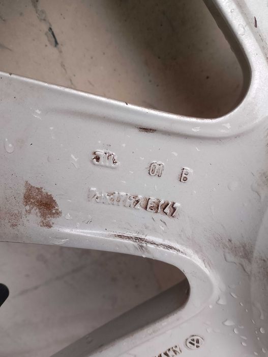 Продавам джанти за vw