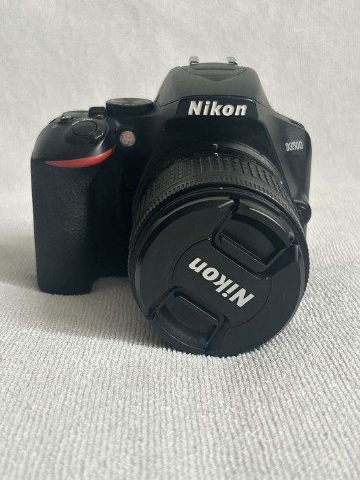 Aparat foto Nikon D3500