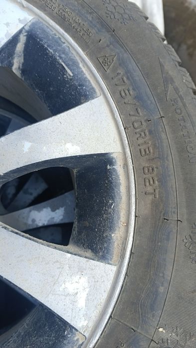 Зимние шины 4 шт