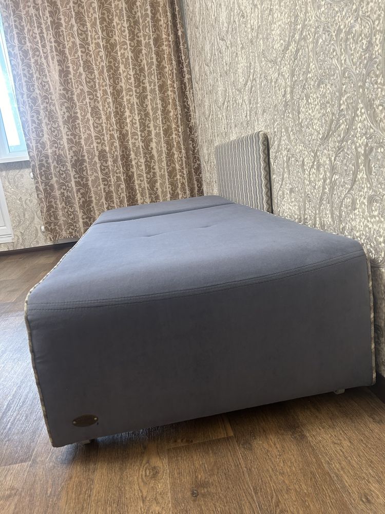 Диван подростковый