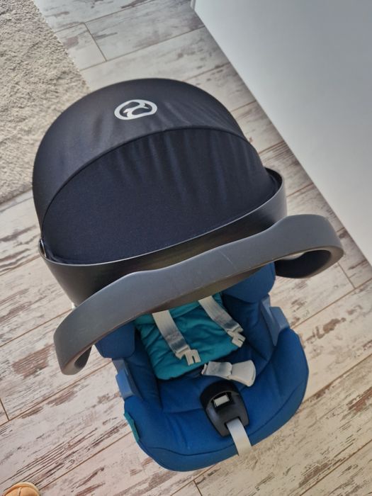 Кош за кола + адаптери за количка