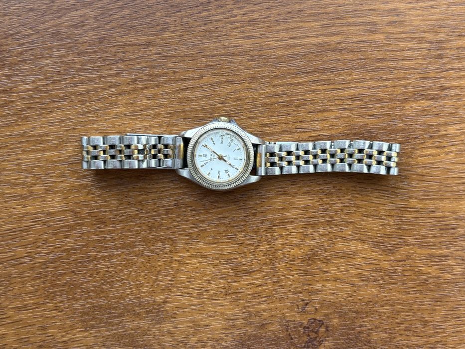 Ceas barbati bicolor-Cadran alb cu cifre romane,geam spart