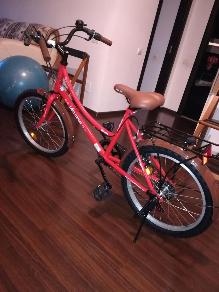 Bicicleta copii vârstă minima 7, 8 ani, aproape noua