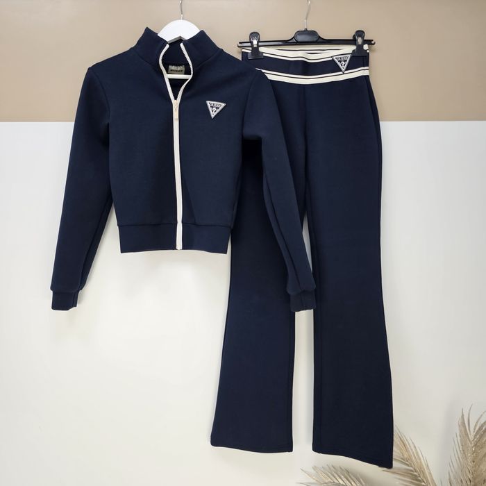 Оригинален екип Guess XS