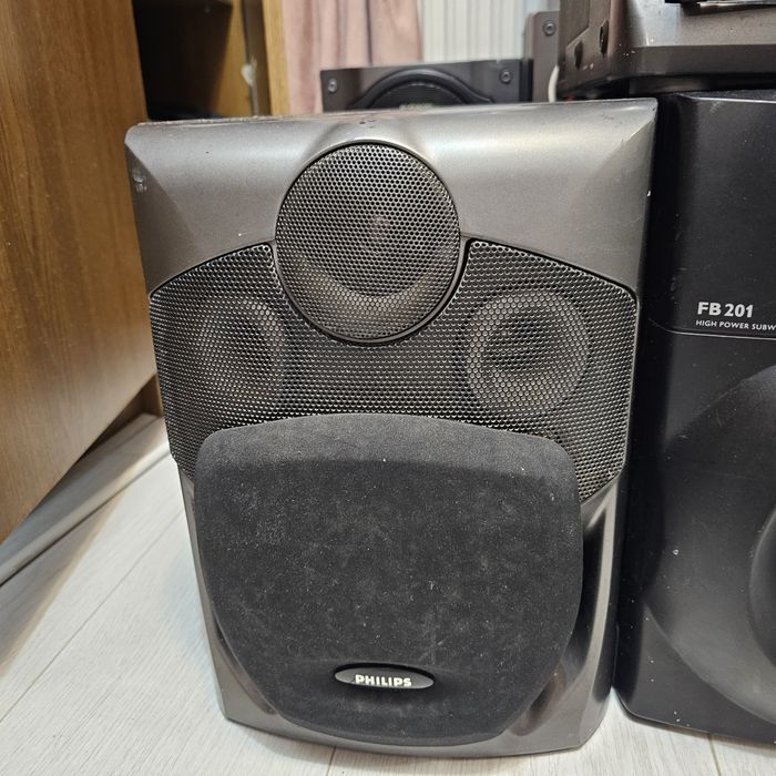 Combina Philips FW750C subwoofer activ Philips FB201