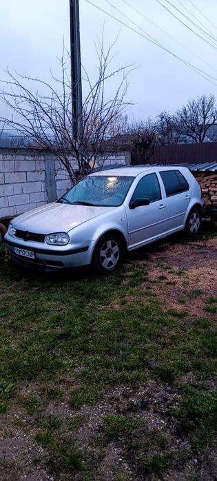 Vând vw golf IV 2004