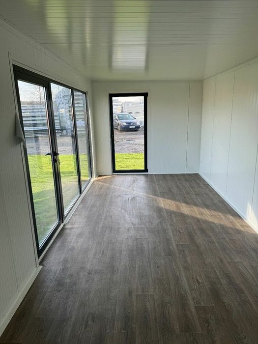 Producători containere pe orice dimensiune. Container vitrina , Contai