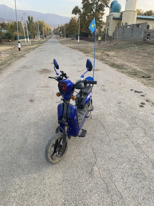 Скутер Аманат х5