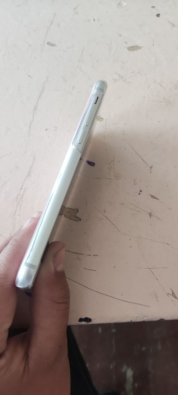 iPhone 8 64gb ideal