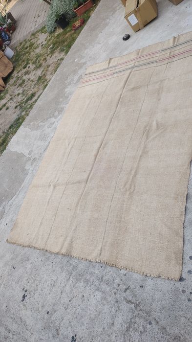 Față de masă veche țesută manual la război din cânepă