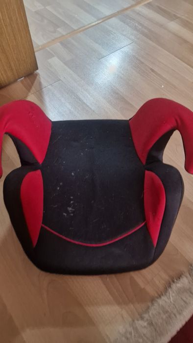 Детское сидение в машину