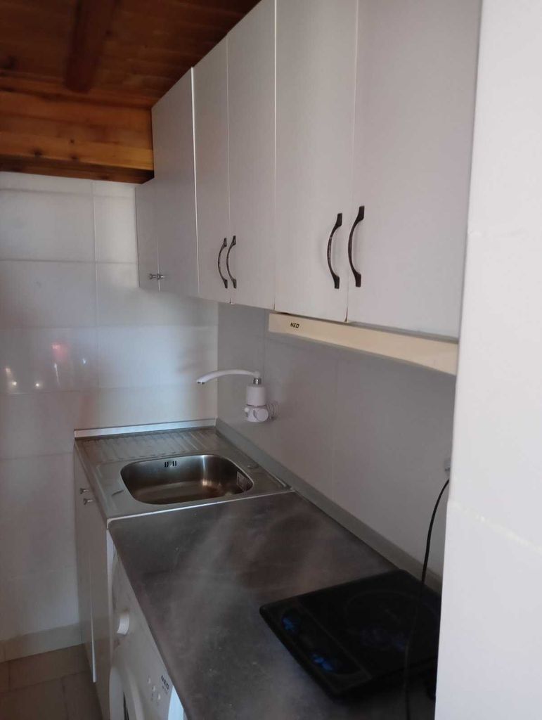 Дава се под наем  в Банско - 25 кв.м за 127.5 € - Снимка #4