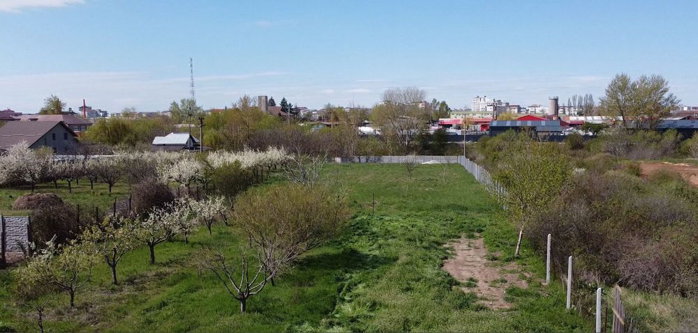 Casa si 5.000 mp in Slatina