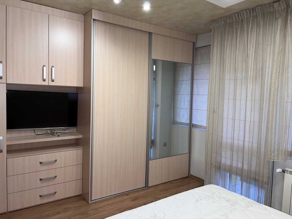 Дава се под наем Двустаен апартамент в София, Надежда 2 - 75 кв.м за 250 € - Снимка #3