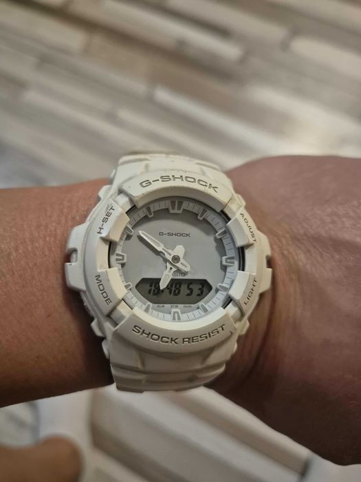 G- shock часовник