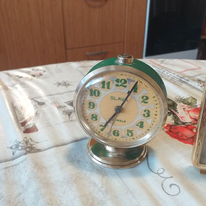 Руски механични  будилници