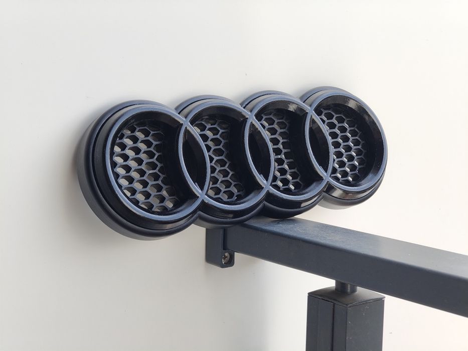 ауди емблема с персонализиран дизайн