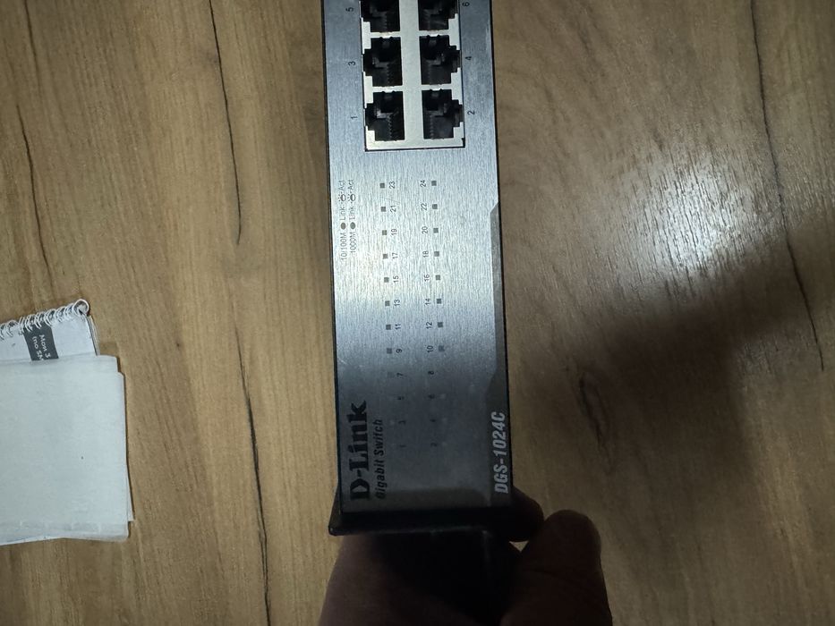 Свич продам tp link