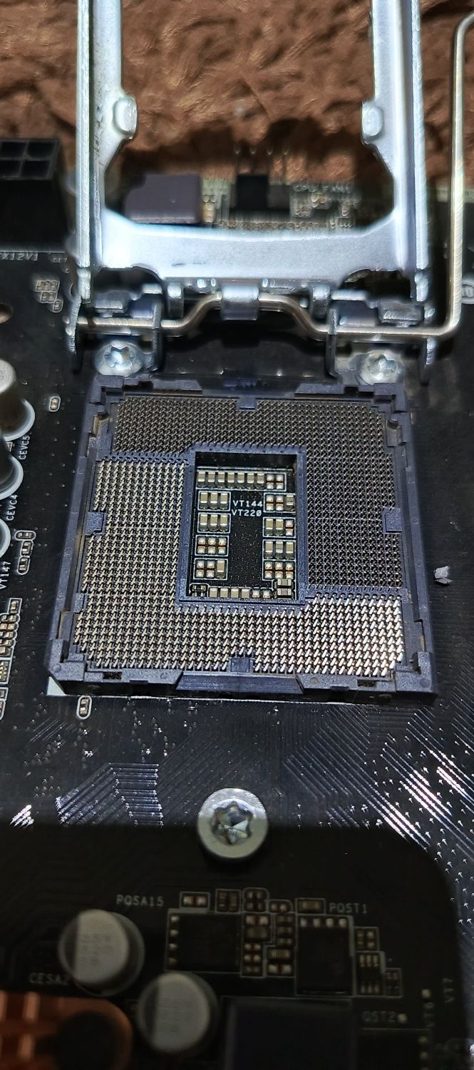 DDR4 H110 нерабочее состояние запчасть
