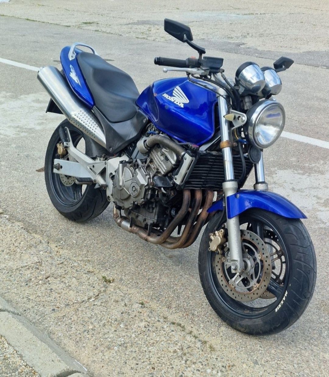 Vând Honda hornet