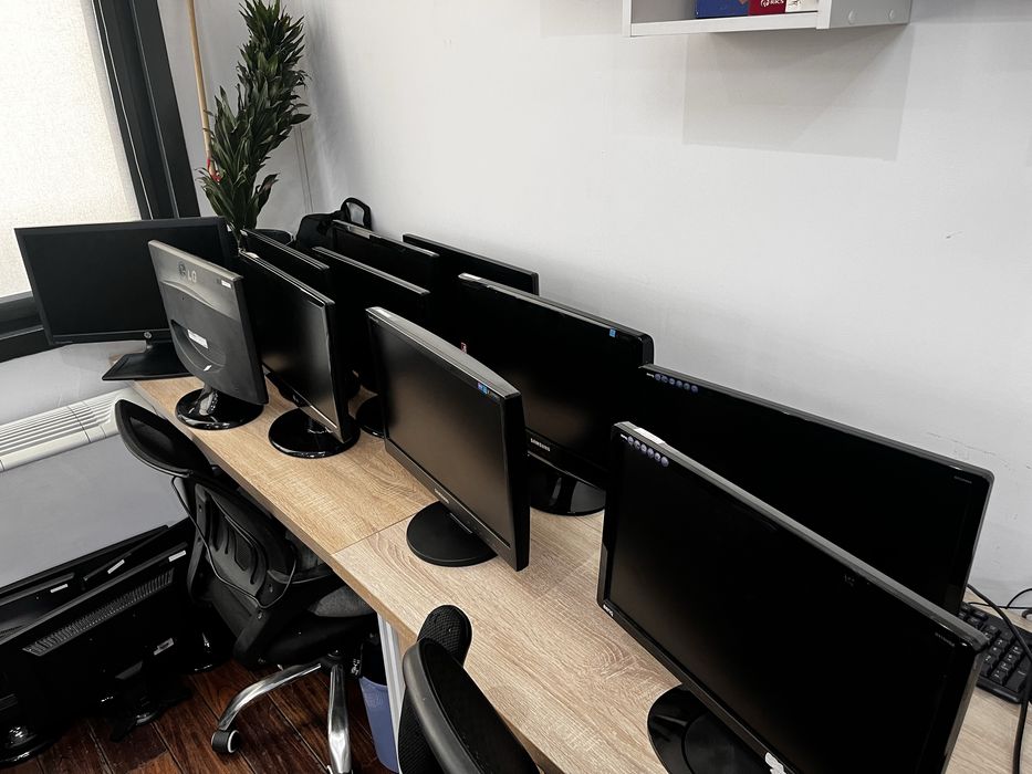 Рабочие мониторые