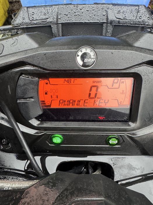 Se vinde atv can-am outlander 570 an fabricatie 2023 km 1700 stare bun