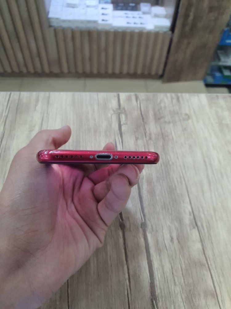 Iphone SE 2020 yil