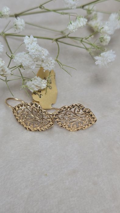 Золотые серьги ЖанТаС ломбард Астана