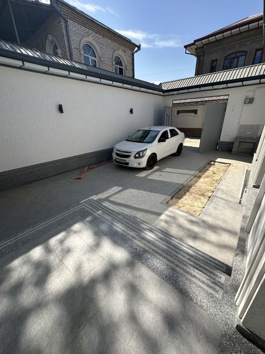 продаю свой одноэтажный новый дом на 2,5 сотках, не далеко от Учкахрам