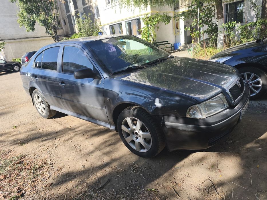 Vand Skoda Octavia 1 pentru dezmembrari
