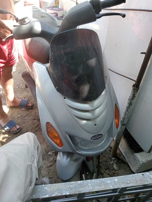 Scooter TGB Corona
