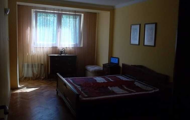 Дава се под наем Двустаен апартамент в Бургас, Лазур - 64 кв.м за 306 € - Снимка #3